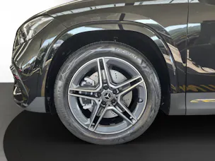 MERCEDES-BENZ GLA 250 4Matic 8G-DCT Swiss Star