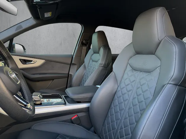 AUDI SQ7 TFSI quattro tiptronic