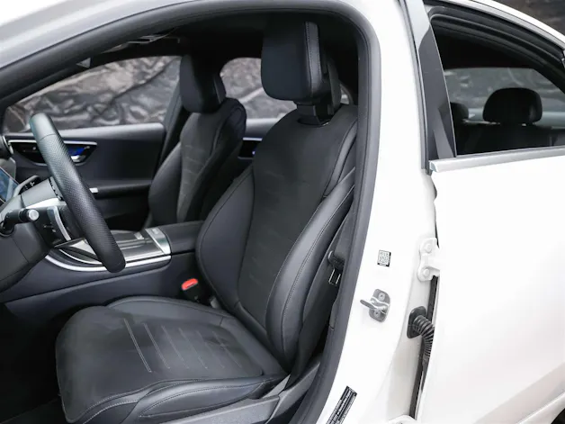 MERCEDES-BENZ C 300 AMG Line *Werksgarantie*20" Felgen*
