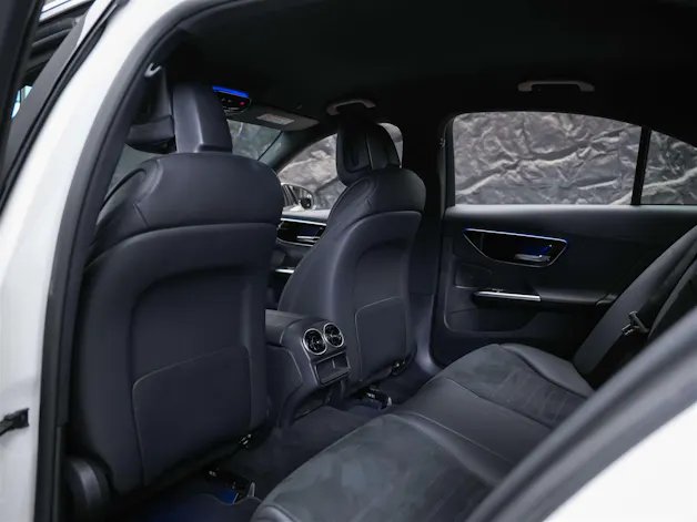 MERCEDES-BENZ C 300 AMG Line *Werksgarantie*20" Felgen*