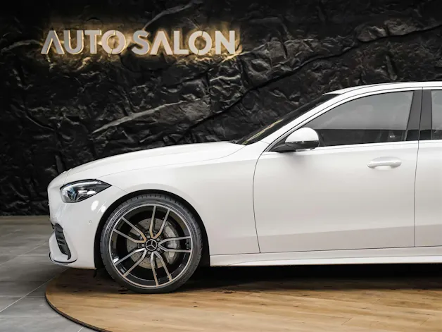 MERCEDES-BENZ C 300 AMG Line *Werksgarantie*20" Felgen*