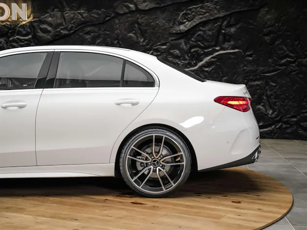 MERCEDES-BENZ C 300 AMG Line *Werksgarantie*20" Felgen*