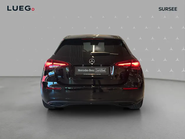 MERCEDES-BENZ A 180 7G-DCT