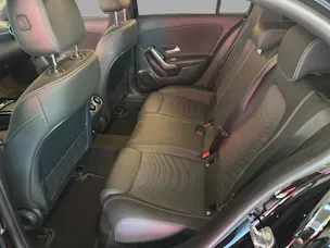 MERCEDES-BENZ A 180 7G-DCT
