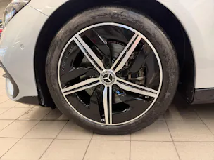 MERCEDES-BENZ CLA Shooting Brake 350 4Matic 85 kWh EQ