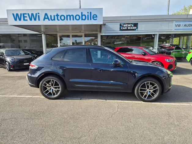 PORSCHE Macan PDK