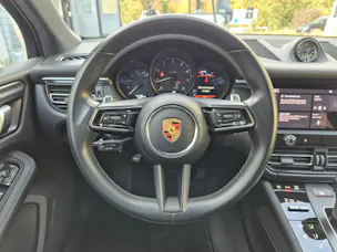 PORSCHE Macan PDK