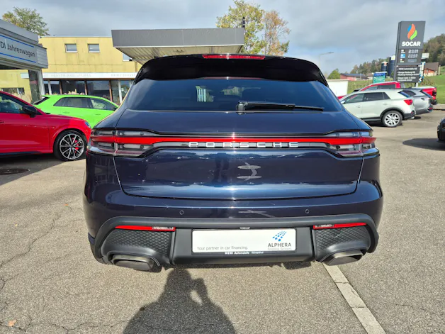 PORSCHE Macan PDK