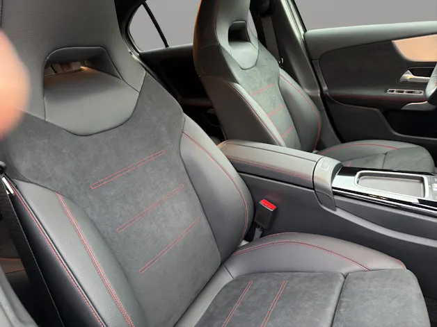 MERCEDES-BENZ A 220 4Matic 8G-DCT