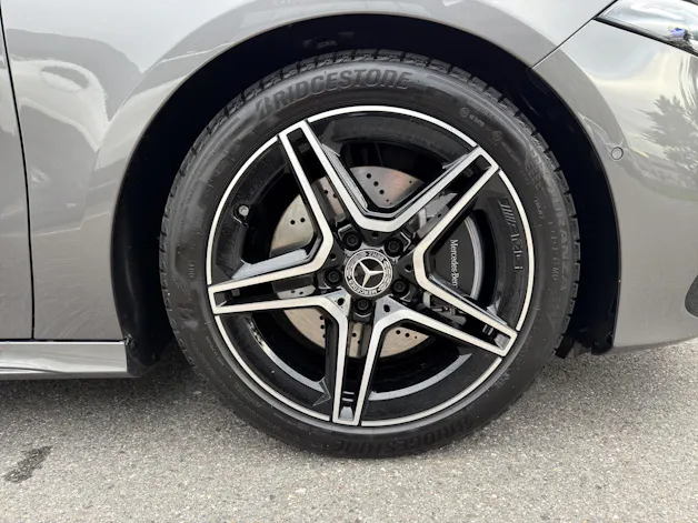 MERCEDES-BENZ A 220 4Matic 8G-DCT