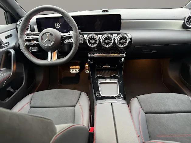 MERCEDES-BENZ A 220 4Matic 8G-DCT