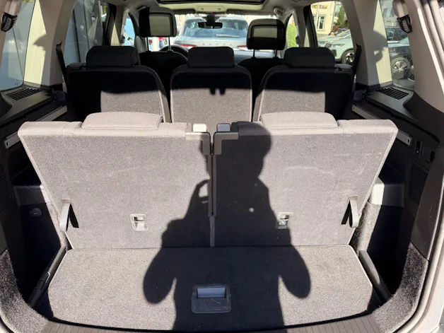 VW Touran 1.5 TSI HIGHLINE R-LINE ***4 JAHRE VW WERKSGARANTIE ***