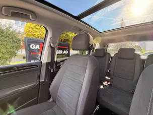 VW Touran 1.5 TSI HIGHLINE R-LINE ***4 JAHRE VW WERKSGARANTIE ***