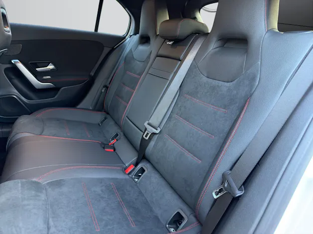 MERCEDES-BENZ A 200 Night Star 7G-DCT
