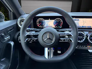 MERCEDES-BENZ A 200 Night Star 7G-DCT