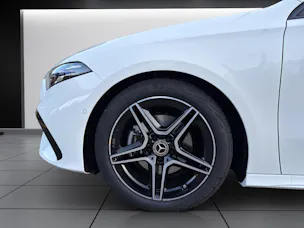MERCEDES-BENZ A 200 Night Star 7G-DCT