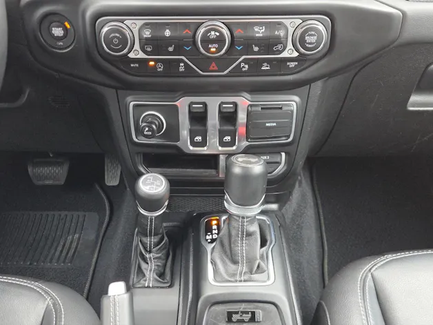 JEEP Wrangler 2.0 Sahara Automatic