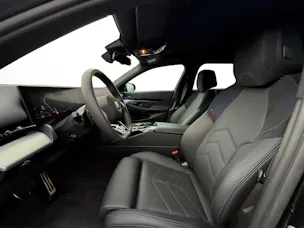 BMW 540d xDrive Touring M Sport PRO * SOPHISTOGRAU * ICONIC GLOW * BELÜFTETE SITZE * AHK *