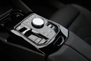 BMW 540d xDrive Touring M Sport PRO * SOPHISTOGRAU * ICONIC GLOW * BELÜFTETE SITZE * AHK *