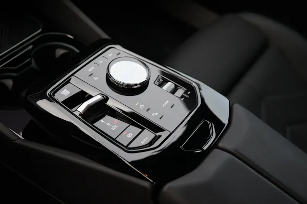 BMW 540d xDrive Touring M Sport PRO * SOPHISTOGRAU * ICONIC GLOW * BELÜFTETE SITZE * AHK *