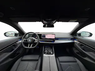 BMW 540d xDrive Touring M Sport PRO * SOPHISTOGRAU * ICONIC GLOW * BELÜFTETE SITZE * AHK *