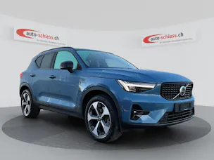 VOLVO XC40 B3 Benzin Mild Hybrid Plus Dark DCT