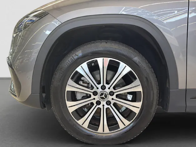 MERCEDES-BENZ EQA 350 Swiss Star AMG Line 4MATIC