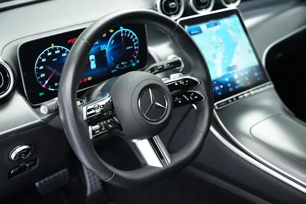 MERCEDES-BENZ GLC 400 e 4Matic 9G-Tronic *CH-Fahrzeug* *AHK*