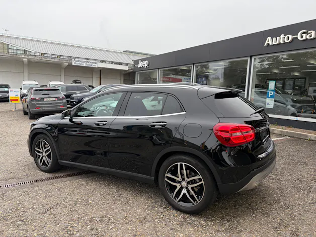 MERCEDES-BENZ GLA 200 CDI Swiss Star Edition 4Matic 7G-DCT