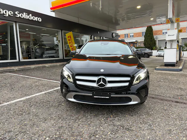 MERCEDES-BENZ GLA 200 CDI Swiss Star Edition 4Matic 7G-DCT