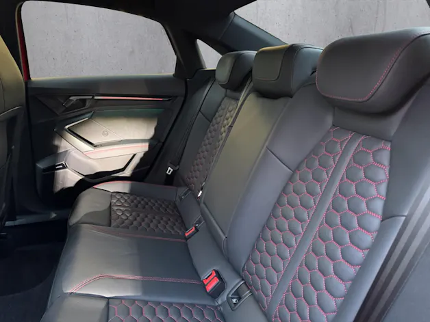 AUDI RS3 Limousine 2.5 TSI quattro S-tronic
