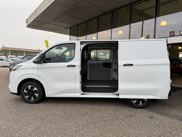 FORD Transit Custom Van 320 L1H1 65kWh Trend