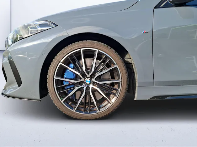 BMW M135i xDrive Steptronic