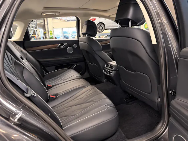 Genesis G80 2.5 TGDI Luxus AT8 AWD 4X4 (CH Auto)
