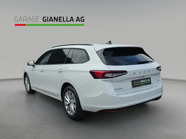 SKODA Superb Combi 2.0 TDi Selection 4x4 DSG