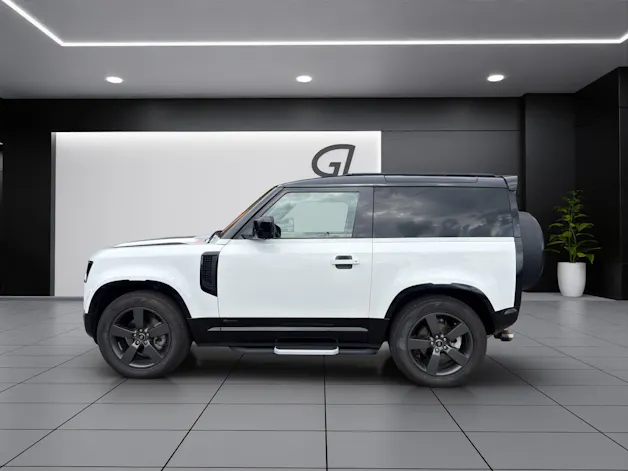 Land Rover Defender 90 P300 Si4 X-Dynamic SE AT8
