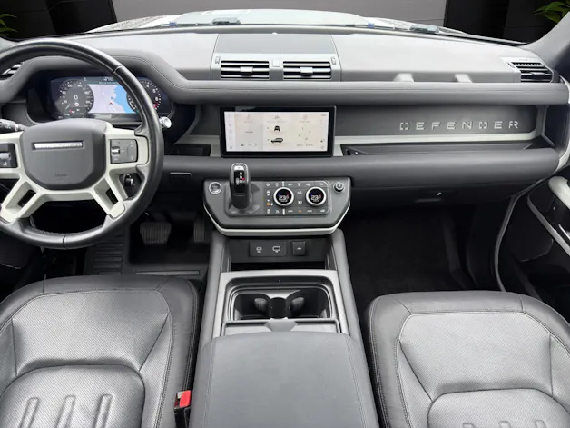Land Rover Defender 90 P300 Si4 X-Dynamic SE AT8