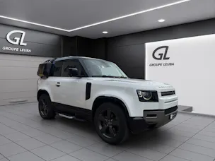 Land Rover Defender 90 P300 Si4 X-Dynamic SE AT8