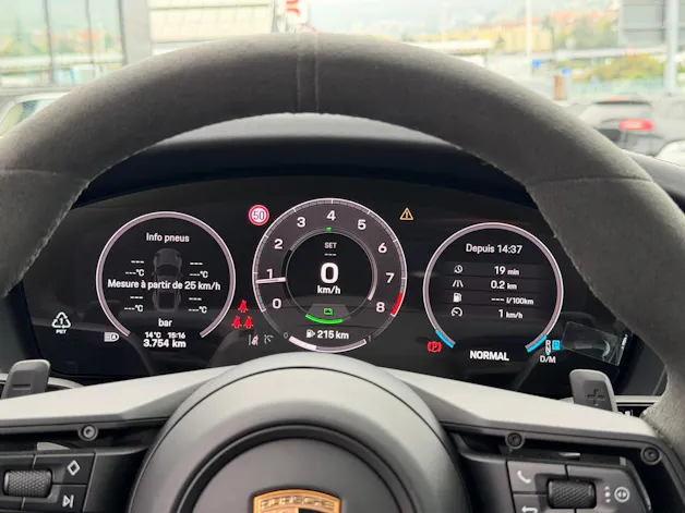 PORSCHE 911 Carrera GTS PDK