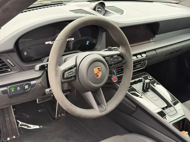 PORSCHE 911 Carrera GTS PDK