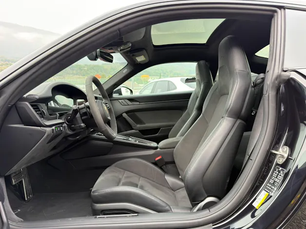 PORSCHE 911 Carrera GTS PDK