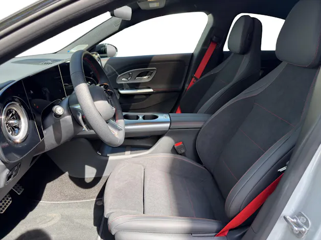MERCEDES-BENZ CLA 220 8G-DCT 4Matic
