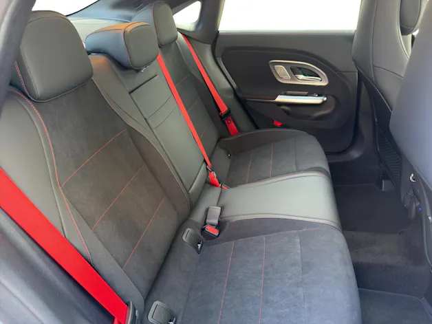 MERCEDES-BENZ CLA 220 8G-DCT 4Matic