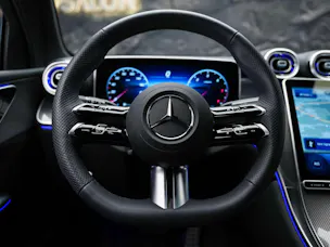 MERCEDES-BENZ GLC 300 d AMG Line 4Matic 9G-Tronic *Werksgarantie*21" Felgen*DIGITAL LIGHT*