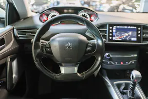 PEUGEOT 308 SW 1.2 THP Business