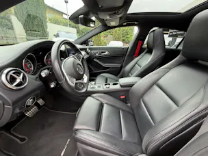 MERCEDES-BENZ CLA Shooting Brake 45 AMG 4Matic Speedshift