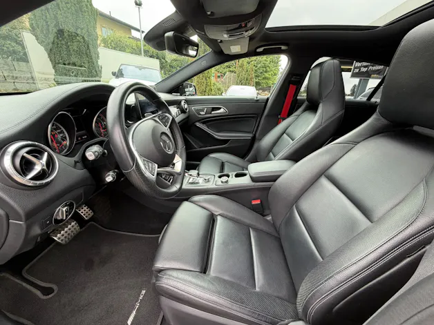 MERCEDES-BENZ CLA Shooting Brake 45 AMG 4Matic Speedshift