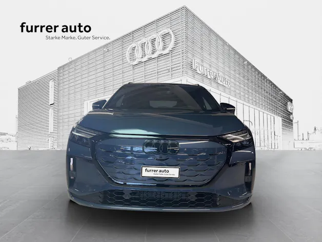 AUDI Q4 e-tron SUV quattro performance Swiss Ski
