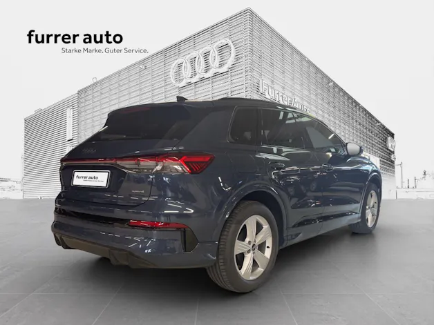 AUDI Q4 e-tron SUV quattro performance Swiss Ski