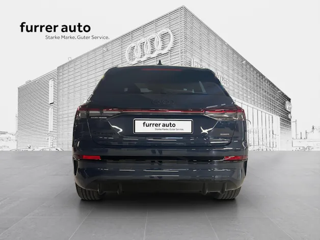 AUDI Q4 e-tron SUV quattro performance Swiss Ski